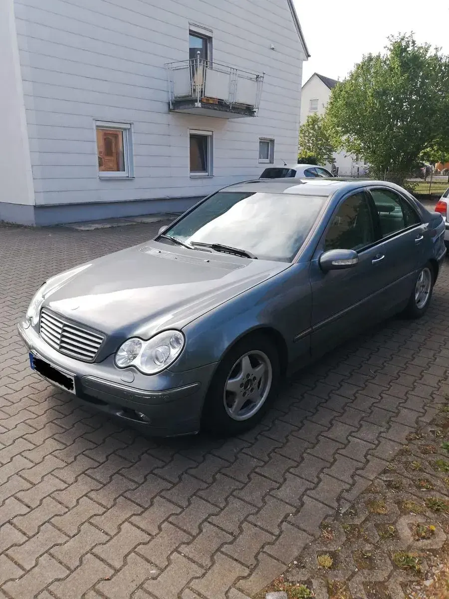 Gebraucht Mercedes C220 Elegance 150 PS (110 kW) 2004 Blau Limousine
