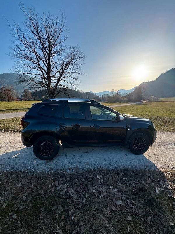 Gebraucht Dacia Duster 115 PS (84 kW) 2022 Schwarz SUV