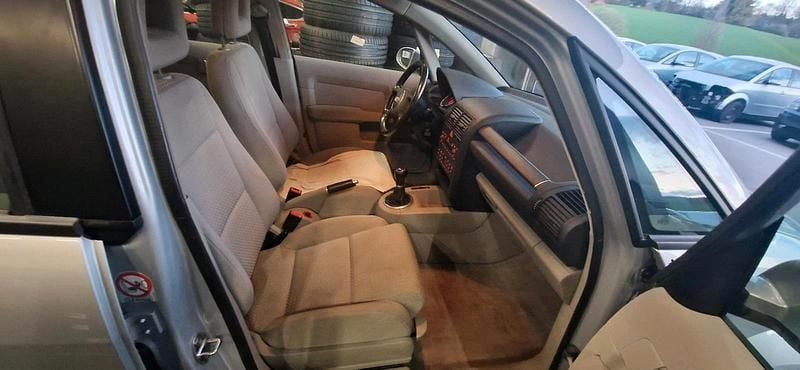 Second-hand Audi A2 75 CP (55 kW) 2002 Argintiu Hatchback