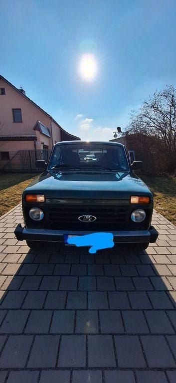 Gebraucht Lada Urban 83 PS (61 kW) 2017 Grün SUV