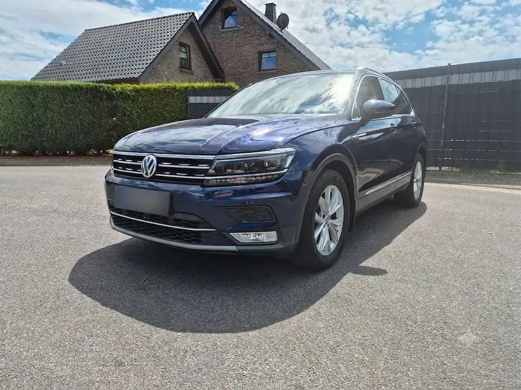 Gebraucht VW Tiguan Highline 150 PS (110 kW) 2016 Blau SUV