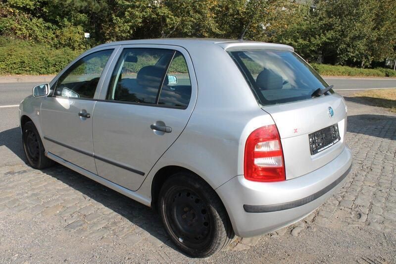 Gebraucht Skoda Fabia 75 PS (55 kW) 2004 Silber Kleinwagen