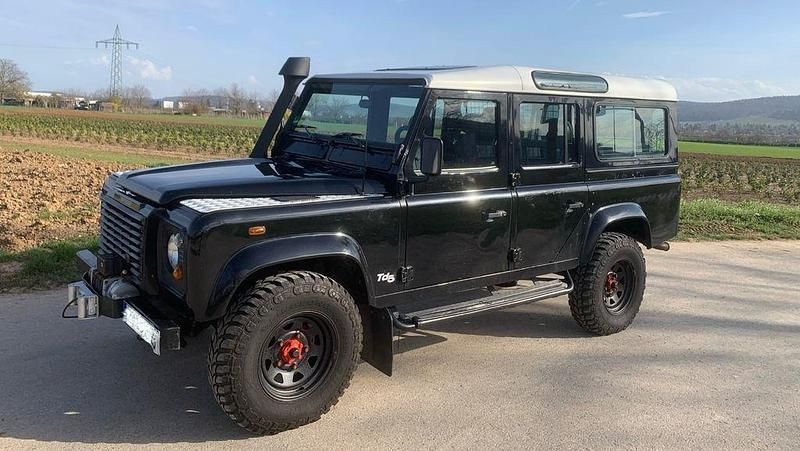 Gebraucht Land Rover Defender 150 PS (110 kW) 2002 Schwarz Kombi