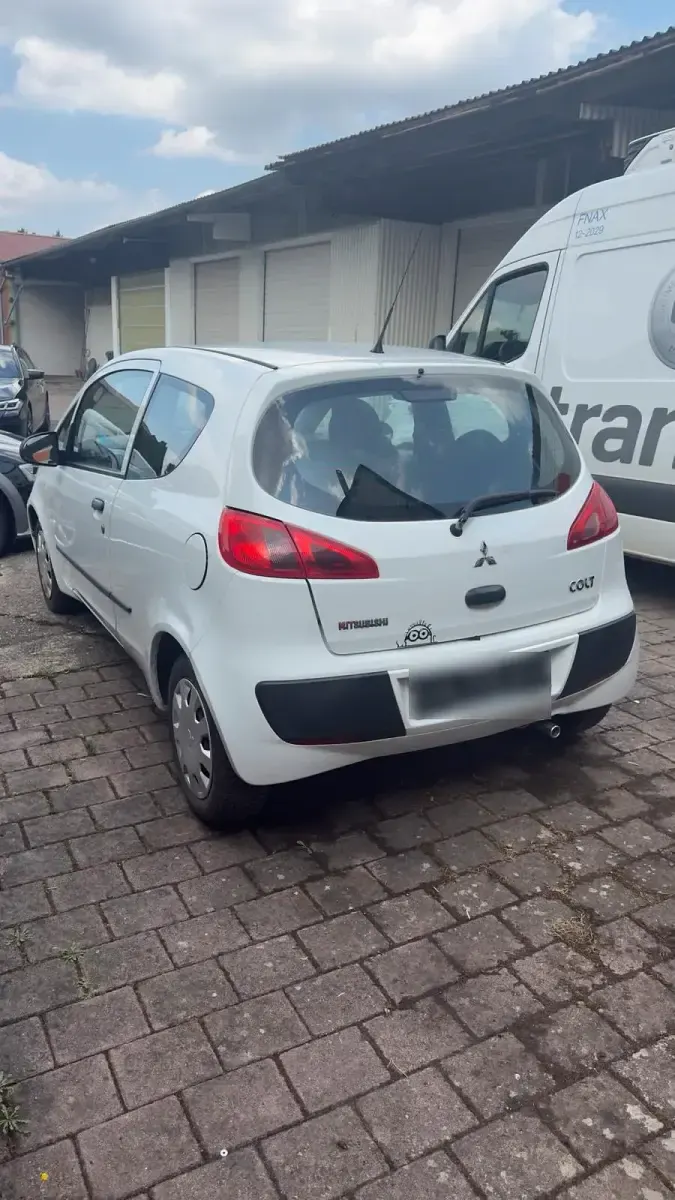 Gebraucht Mitsubishi Colt 95 PS (69 kW) 2007 Weiß Kleinwagen
