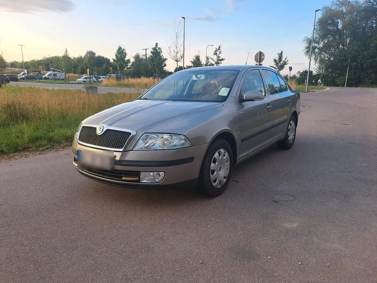 Gebraucht Skoda Octavia 100 PS (73 kW) 2007 Grau Limousine