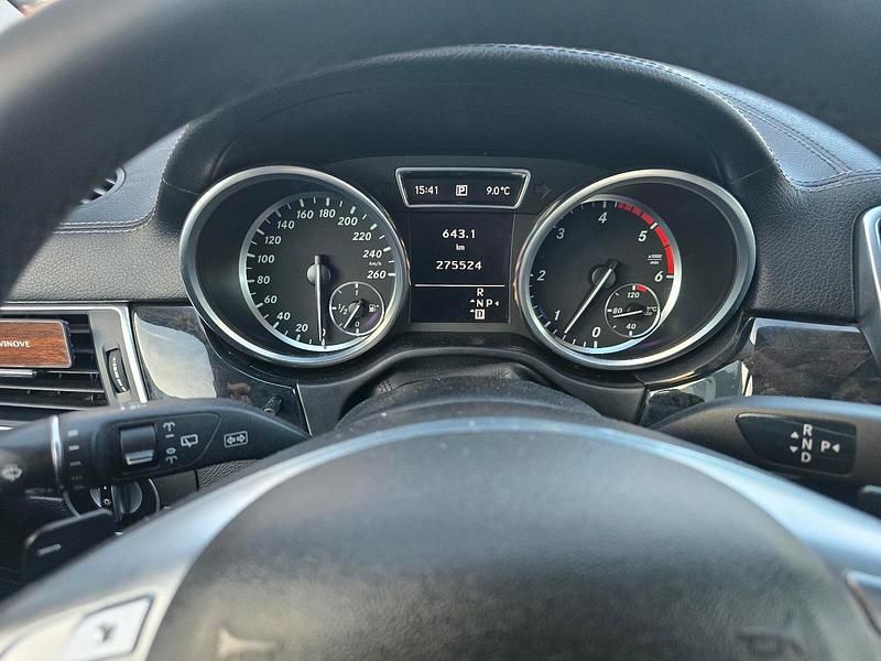 Gebraucht Mercedes ML350 258 PS (189 kW) 2012 Schwarz SUV