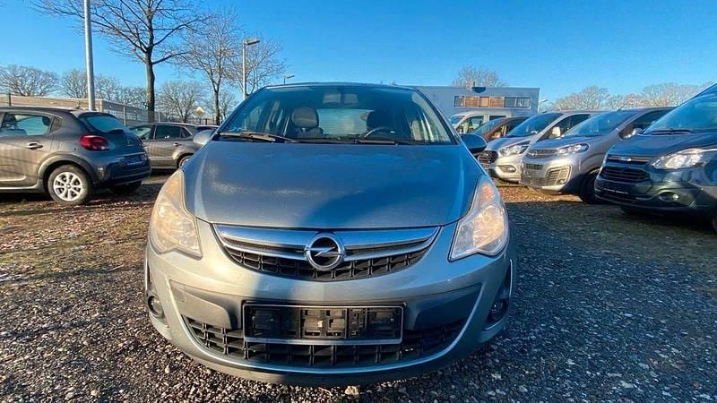 Gebraucht Opel Corsa 86 PS (63 kW) 2012 Silber Kleinwagen
