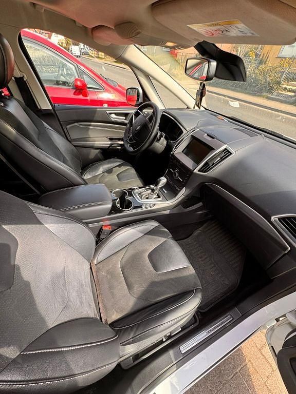 Gebraucht Ford S-MAX Titanium 179 PS (131 kW) 2016 Weiß Van / Kleinbus