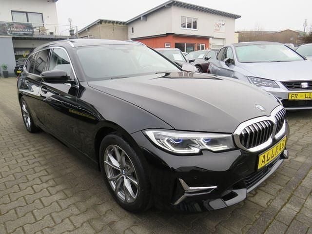 Gebraucht BMW 320 Luxury Line 190 PS (139 kW) 2021 Schwarz ii Kombi