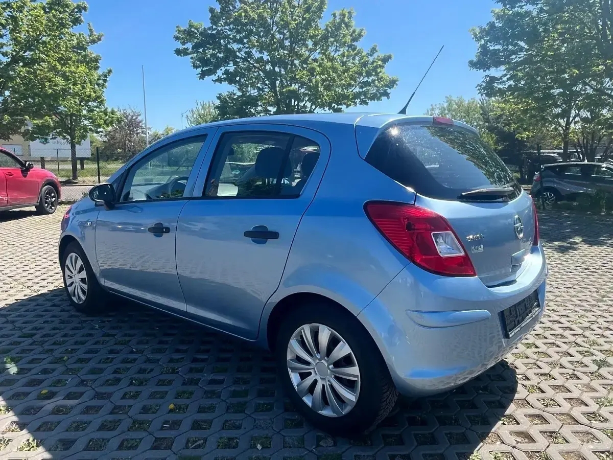 Gebraucht Opel Corsa Selection 87 PS (63 kW) 2014 Blau Kleinwagen