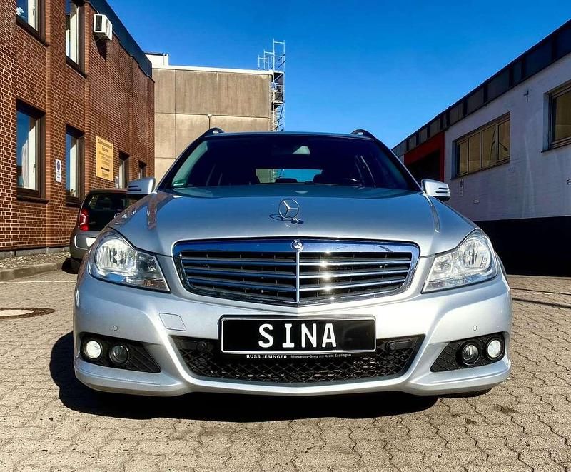 Gebraucht Mercedes C220 170 PS (125 kW) 2011 Silber Kombi