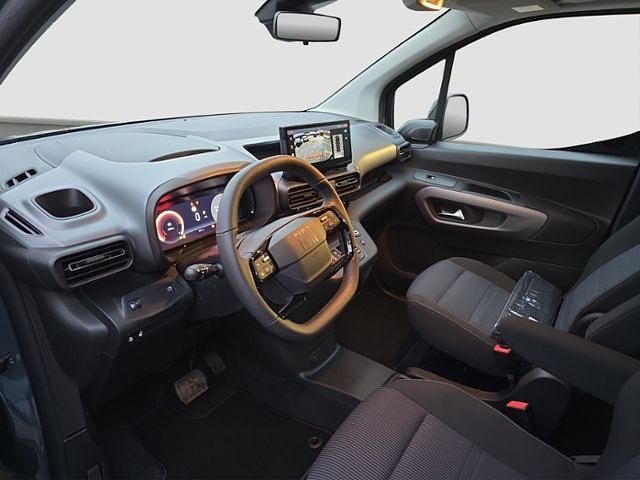 Neu Fiat Doblò 131 PS (96 kW) 2026 Schwarz Van / Kleinbus