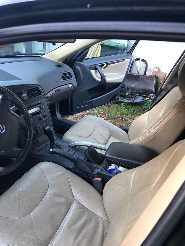 Gebraucht Volvo XC70 163 PS (119 kW) 2004 Schwarz Kombi