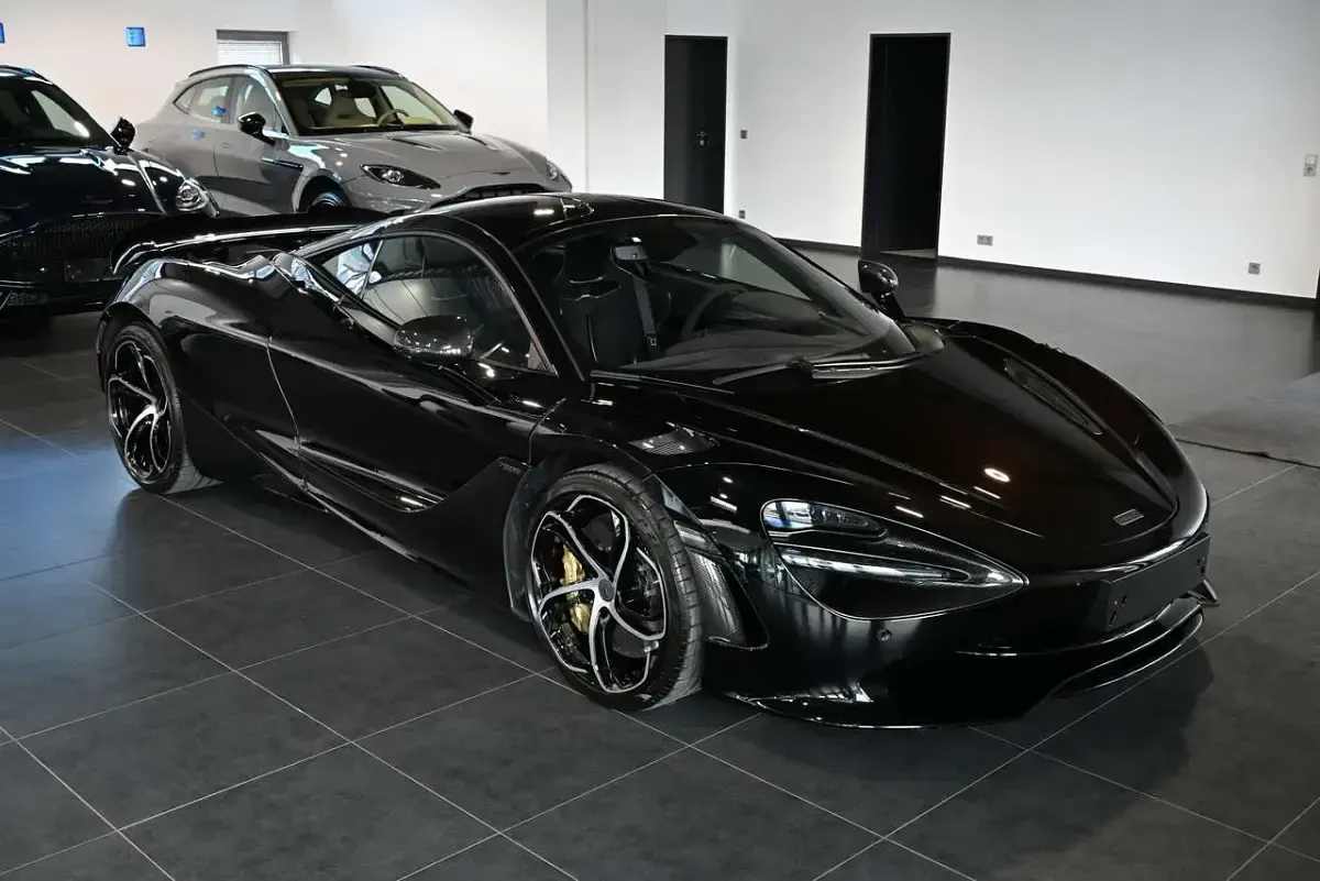 Gebraucht McLaren Senna 751 PS (552 kW) 2025 Mso borealis Coupé