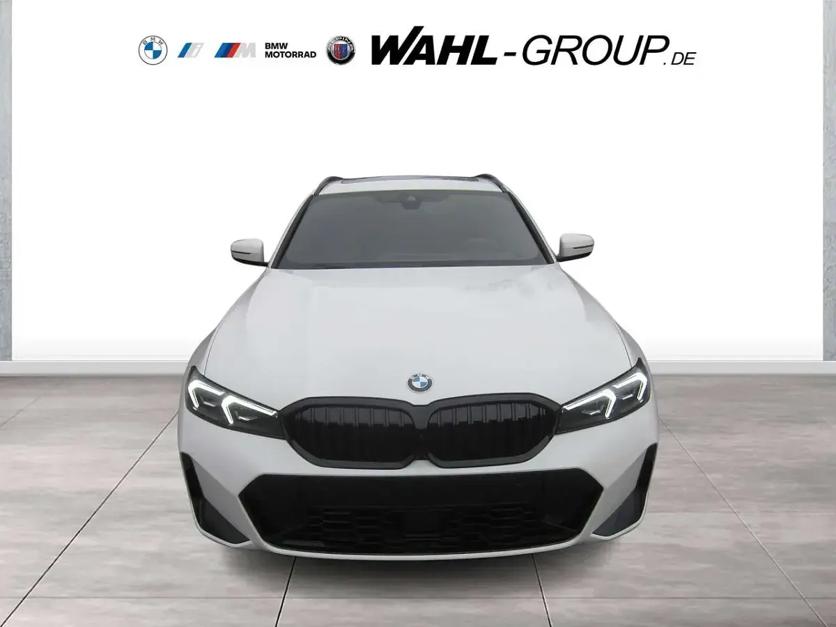 Neu BMW 330 M Sport 286 PS (210 kW) 2026 Weiß Kombi