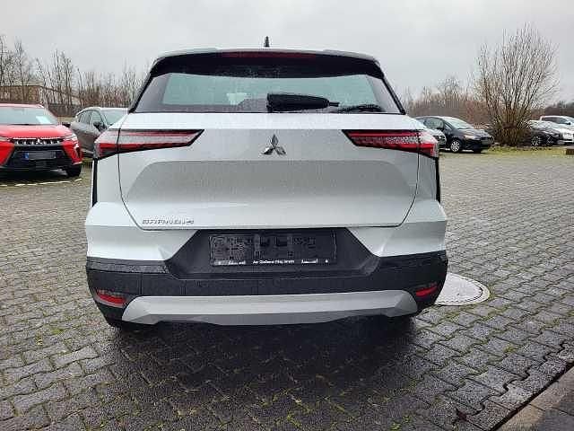Gebraucht Mitsubishi Grandis Diamant Edition 141 PS (103 kW) 2026 Himalayaweiß SUV