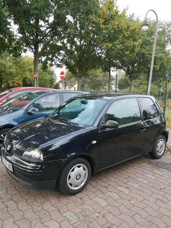 Schwarz Gebraucht 2004 Seat Arosa Prima Plus Kleinwagen | 1.000 € (Guter Preis) - Bild 1/4