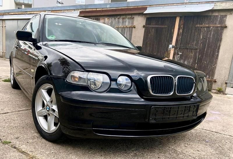 Schwarz Gebraucht 2005 BMW 316 Compact Kleinwagen | 3.300 € (Teuer) - Bild 1/4
