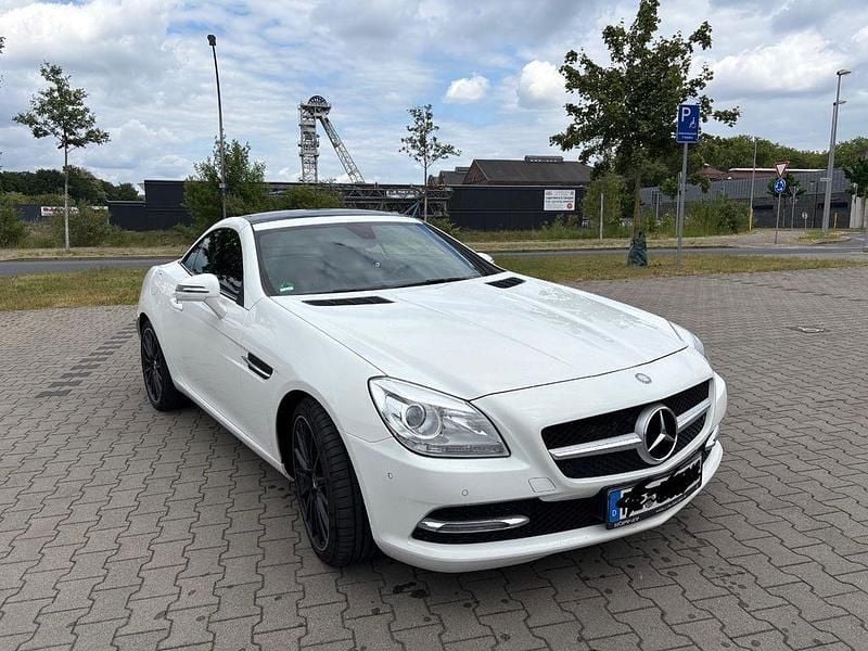 Gebraucht Mercedes SLK200 184 PS (135 kW) 2013 Weiß Cabrio
