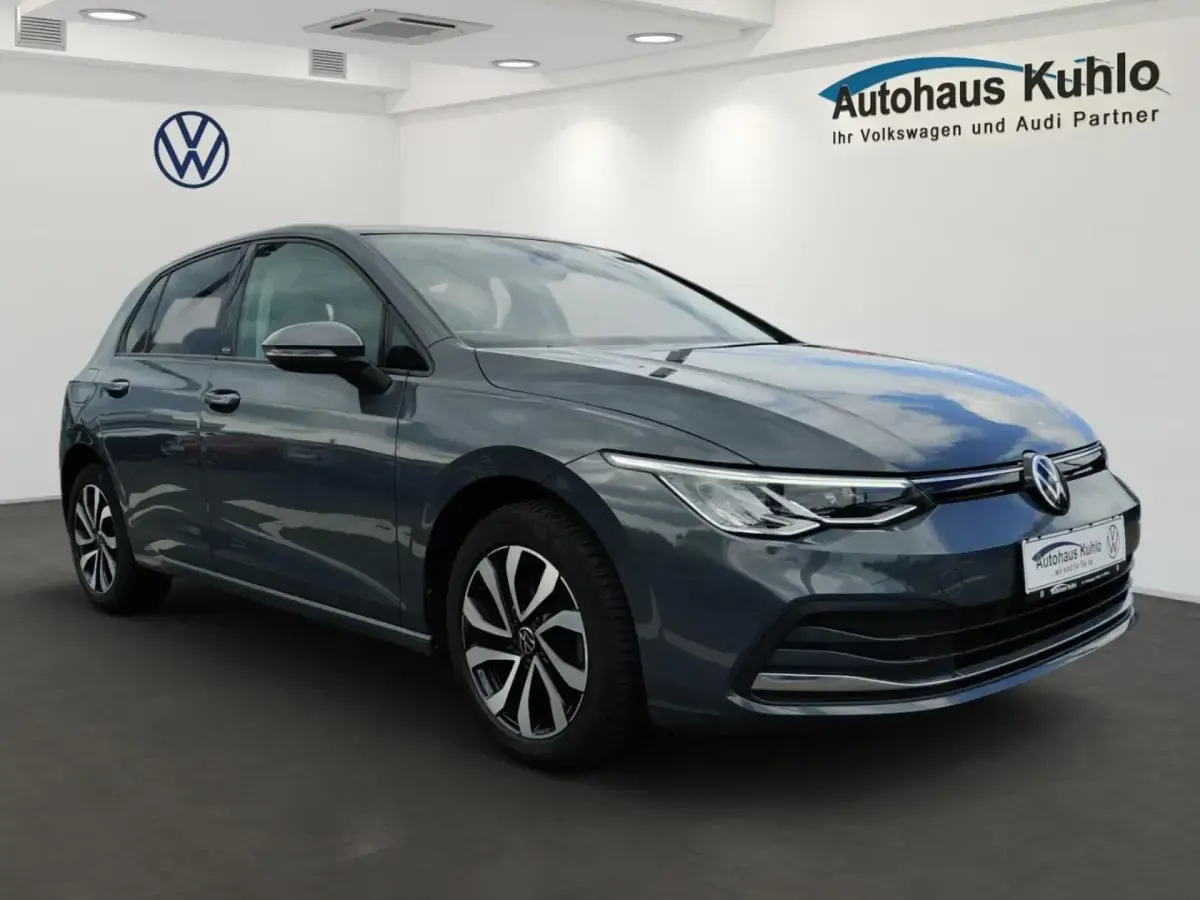 Gebraucht VW Golf VII Active 116 PS (85 kW) 2021 Kleinwagen