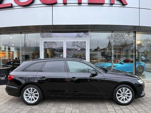 Gebraucht Audi A4 Business 150 PS (110 kW) 2022 Mythosschwarz metallic Kombi