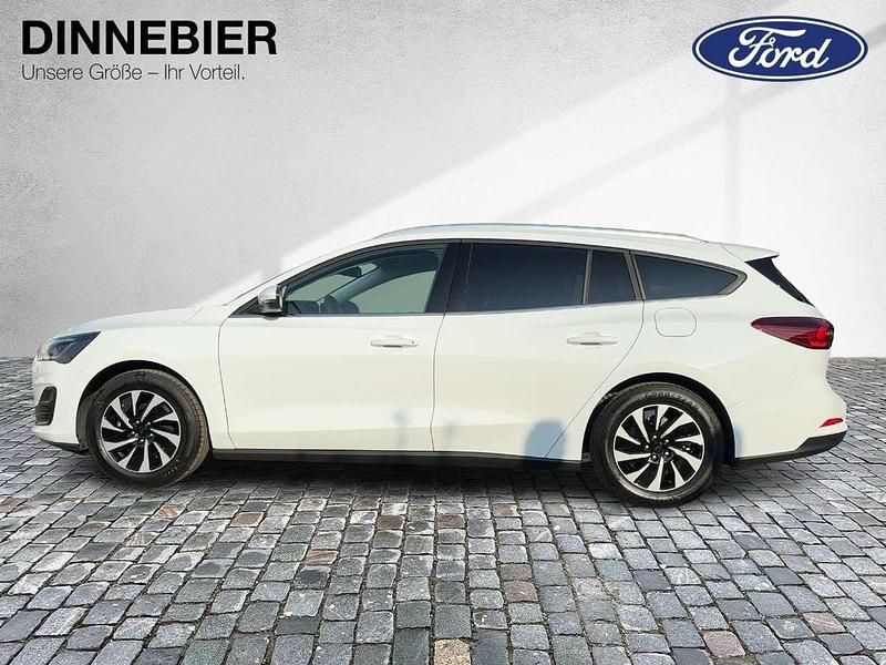 Neu Ford Focus Titanium 116 PS (85 kW) 2025 Weiß Limousine