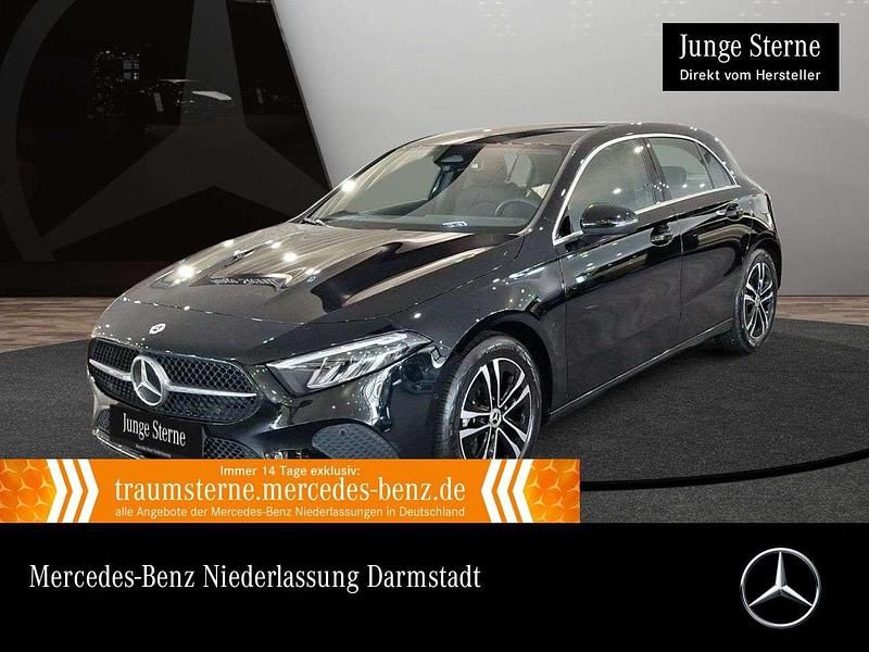 Schwarz Gebraucht 2024 Mercedes A180 Advanced Limousine | 26.990 € (Guter Preis) - Bild 1/3