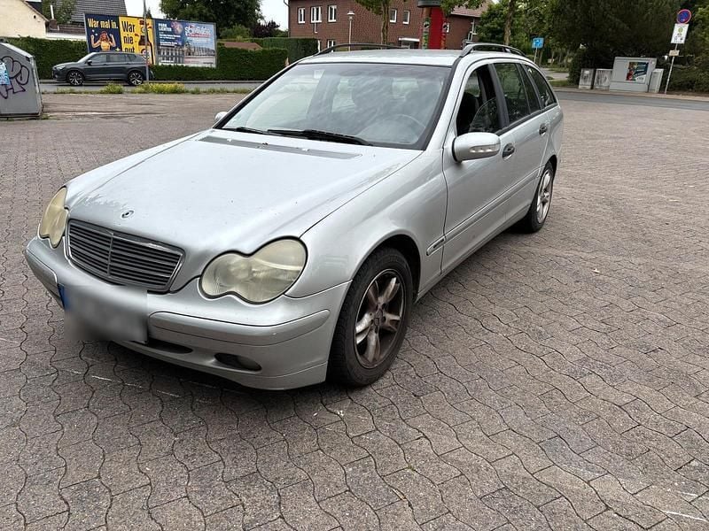 Silber Gebraucht 2003 Mercedes C180 Kombi | 1.990 € (Fairer Preis) - Bild 1/4