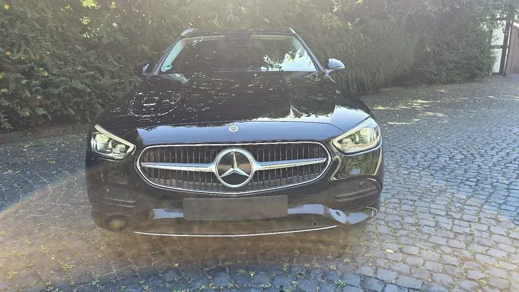 Gebraucht Mercedes C200 204 PS (150 kW) 2023 Schwarz Limousine