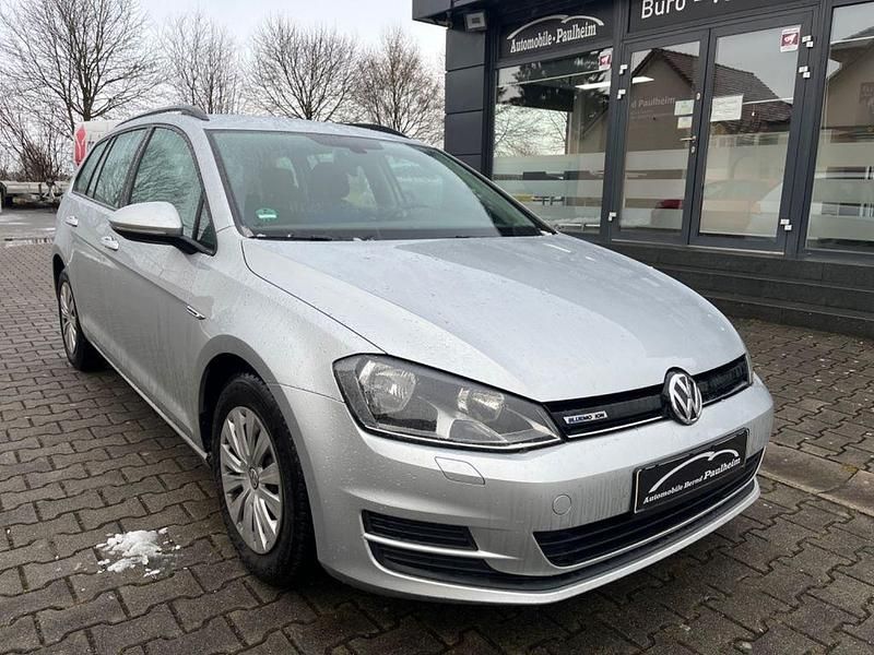Silber Gebraucht 2016 VW Golf VII Trendline Kombi | 10.599 € (Fairer Preis) - Bild 1/4