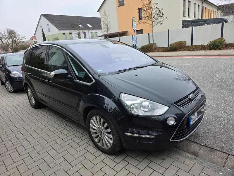 Gebraucht Ford S-MAX Titanium S 140 PS (102 kW) 2012 Schwarz Van / Kleinbus