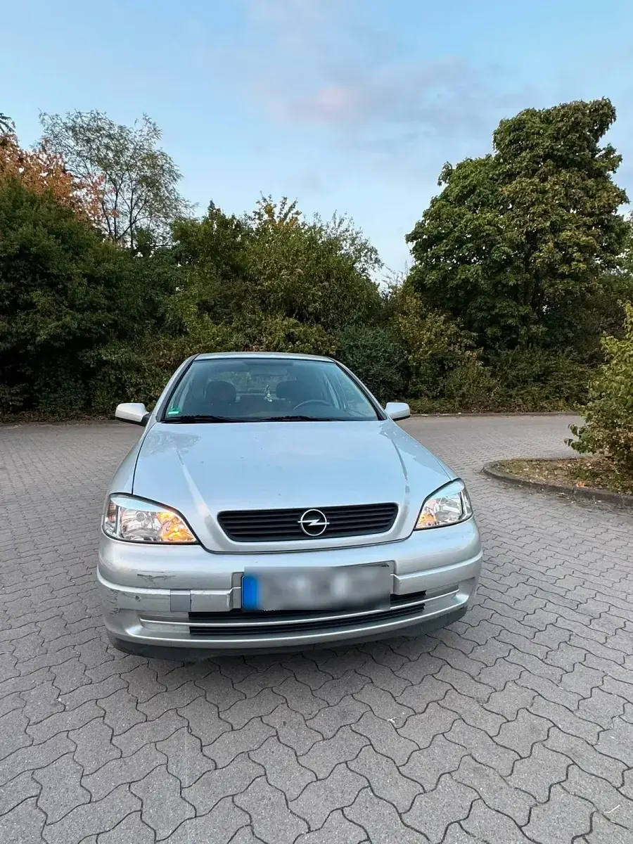 Gebraucht Opel Astra 75 PS (55 kW) 1998 Grau Limousine