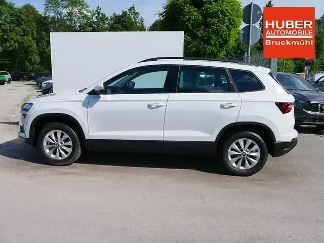 Neu Skoda Karoq Selection 150 PS (110 kW) 2026 Andere SUV