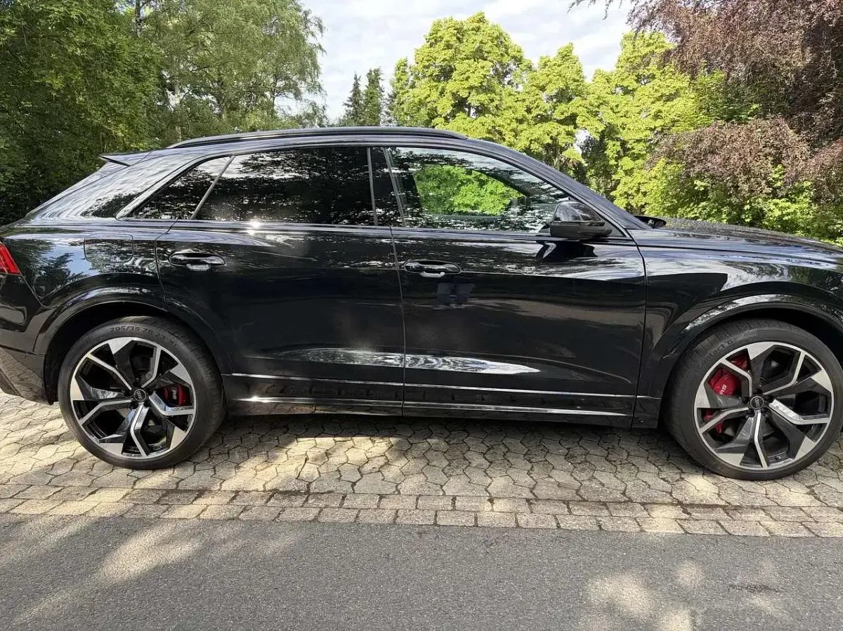 Gebraucht Audi Q8 600 PS (441 kW) 2024 Schwarz SUV