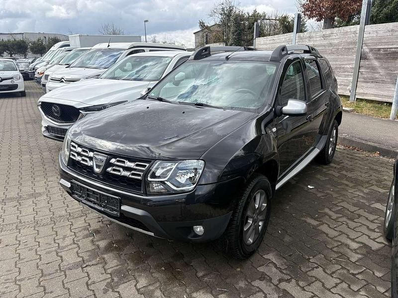Gebraucht Dacia Duster Prestige 125 PS (91 kW) 2014 Perlmuttschwarz SUV