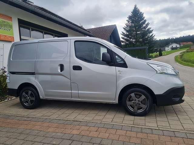 Gebraucht Nissan Evalia 80 kW (109 PS) 2015 Van / Kleinbus