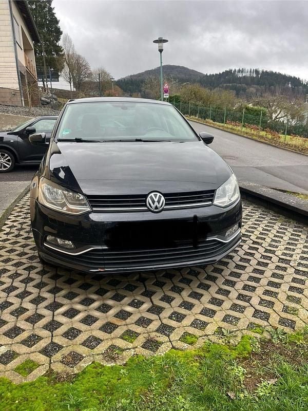 Schwarz Gebraucht 2016 VW Polo Allstar Kleinwagen | 4.999 € (Guter Preis) - Bild 1/4