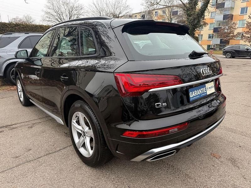 Gebraucht Audi Q5 S-Line 163 PS (119 kW) 2024 Schwarz SUV