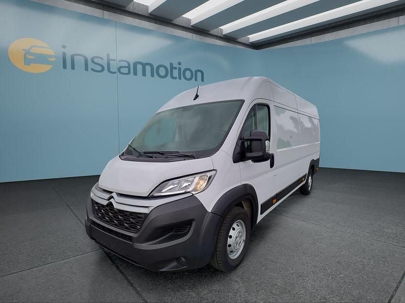Weiß Gebraucht 2024 Citroën Jumper Van / Kleinbus | 26.199 € (Fairer Preis) - Bild 1/4