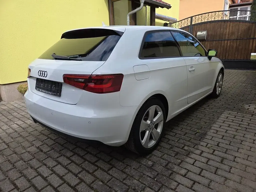 Gebraucht Audi A3 Ambition 150 PS (110 kW) 2015 Weiß Limousine