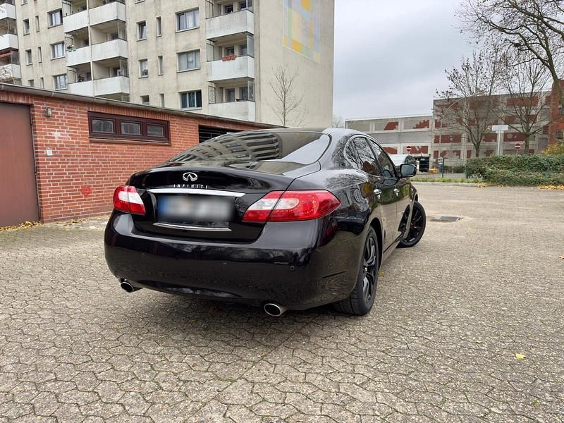 Gebraucht Infiniti M30 236 PS (173 kW) 2013 Schwarz Coupé