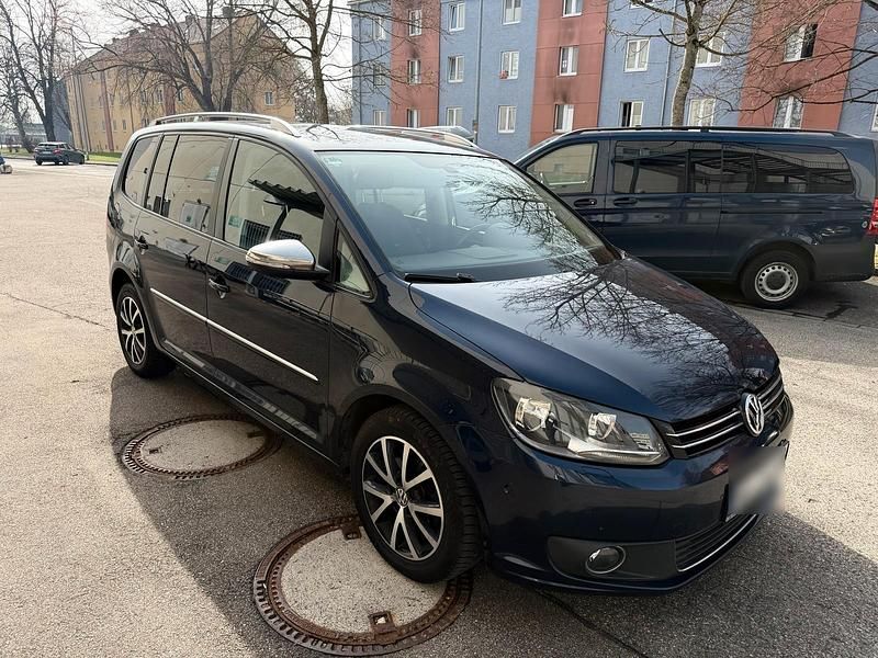 Gebraucht VW Touran Highline 170 PS (125 kW) 2011 Blau Van / Kleinbus