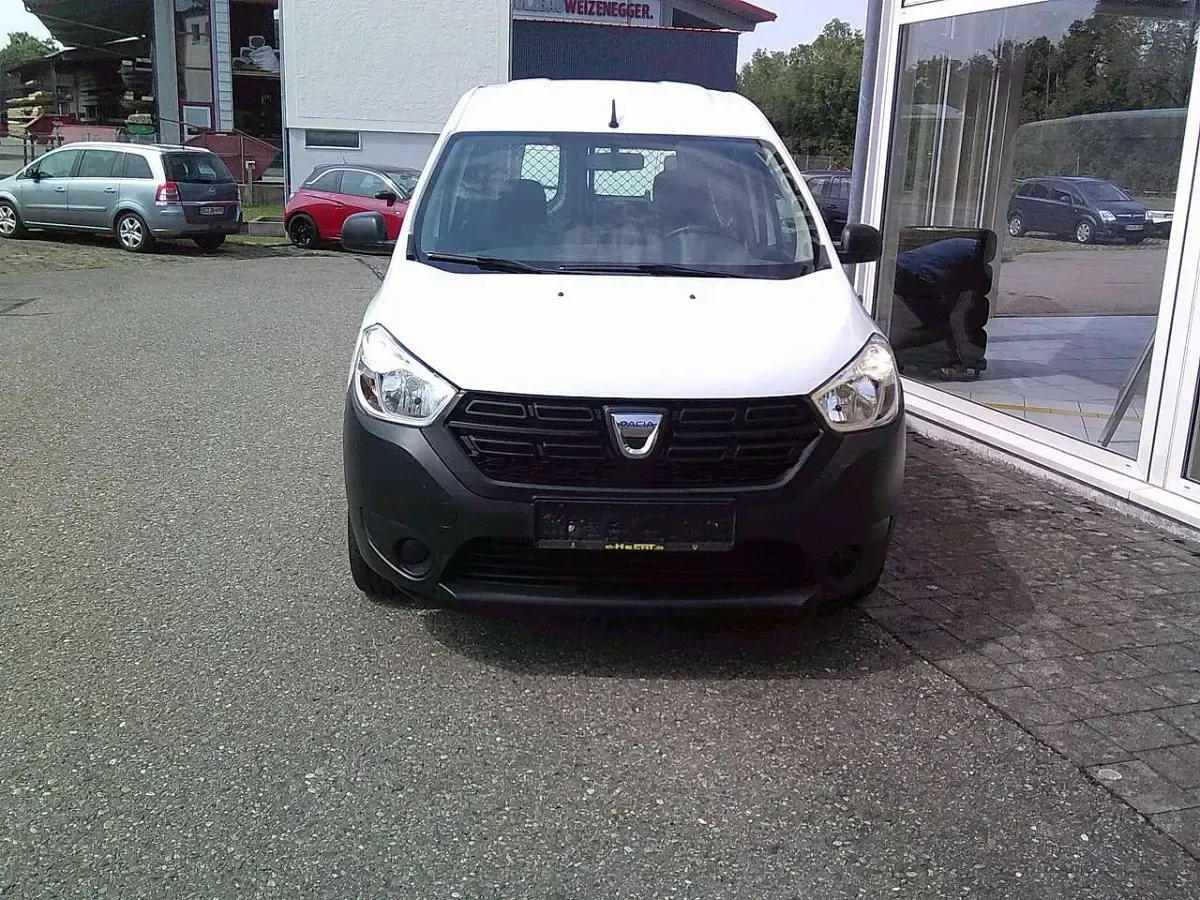 Gebraucht Dacia Dokker Essentiel 75 PS (55 kW) 2019 Gletscherweiß Van / Kleinbus