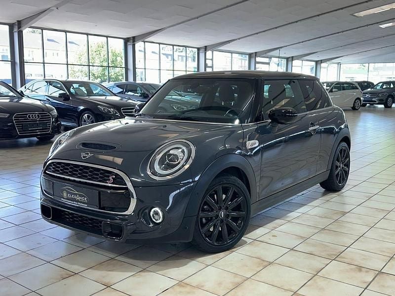 Grau Gebraucht 2019 Mini Cooper S Kleinwagen | 21.390 € (Fairer Preis) - Bild 1/4