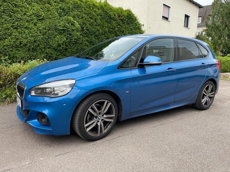 Blau Gebraucht 2018 BMW 218 Active Tourer M Sport Van / Kleinbus | 20.000 € (Fairer Preis) - Bild 1/4