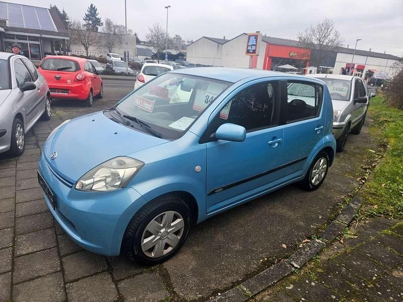 Blau Gebraucht 2005 Daihatsu Sirion Kleinwagen | 3.490 € (Teuer) - Bild 1/4