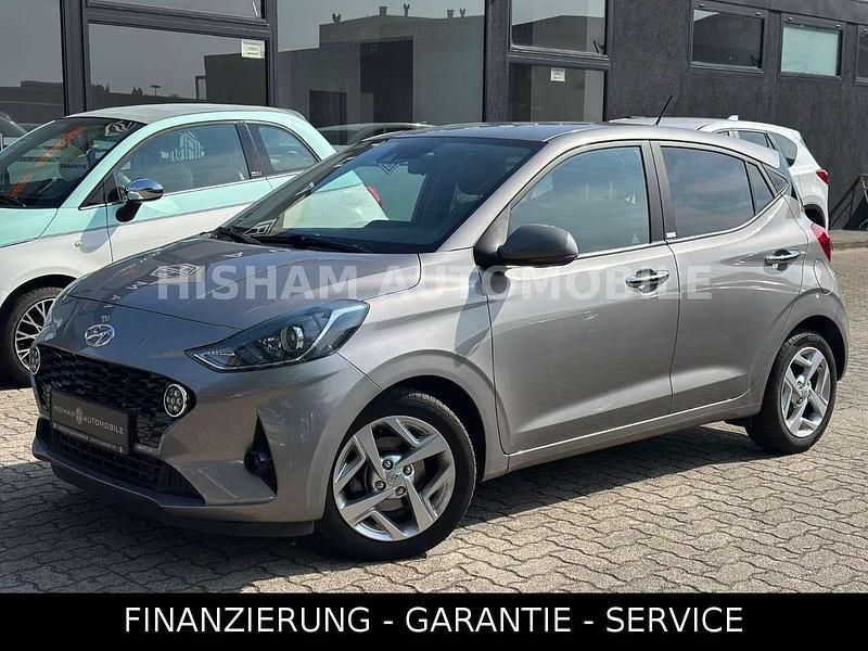 Grau Gebraucht 2020 Hyundai i10 Style Kleinwagen | 13.980 € (Fairer Preis) - Bild 1/4