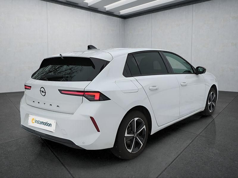 Gebraucht Opel Astra 131 PS (96 kW) 2025 Weiß Limousine