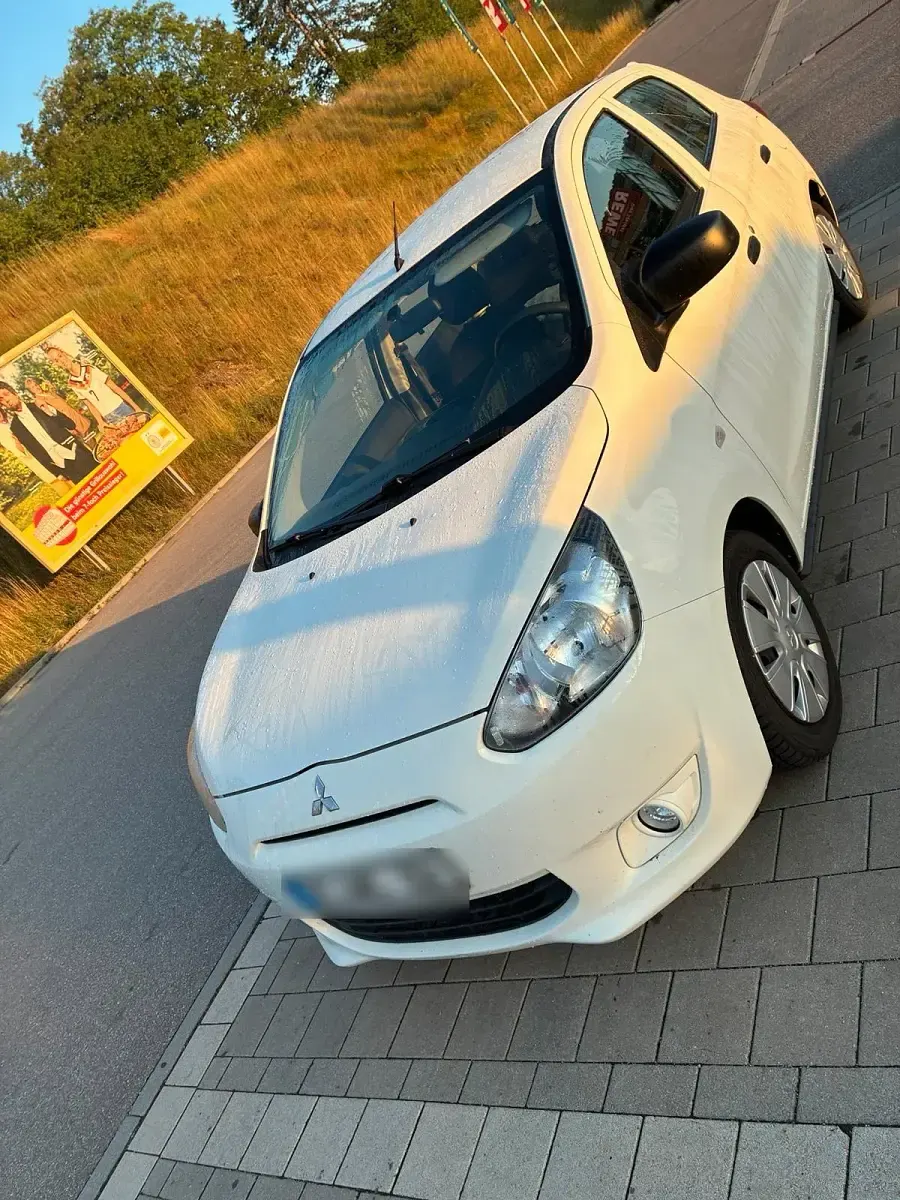 Gebraucht Mitsubishi Space Star 71 PS (52 kW) 2013 Weiß Van / Kleinbus