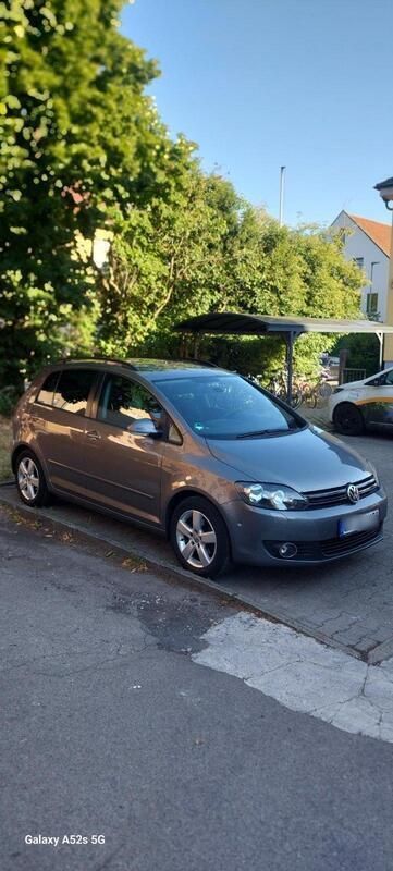Braun Gebraucht 2011 VW Golf VI Team Kombi | 2.500 € (Fairer Preis) - Bild 1/4